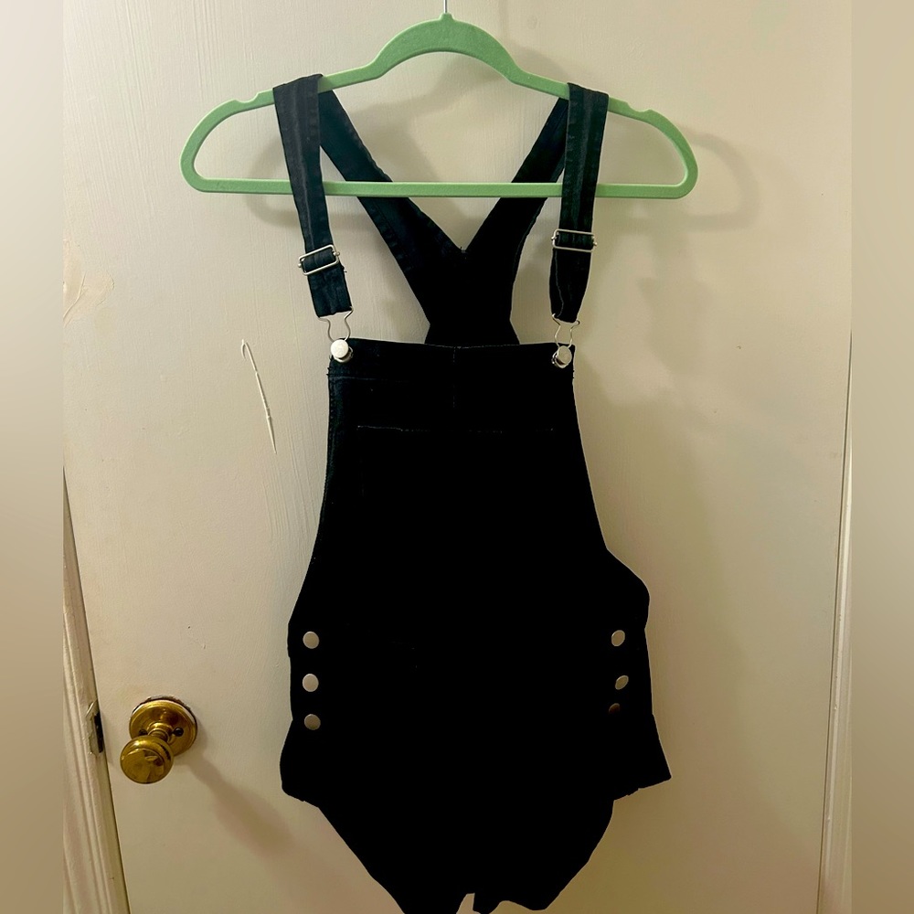 Short overalls